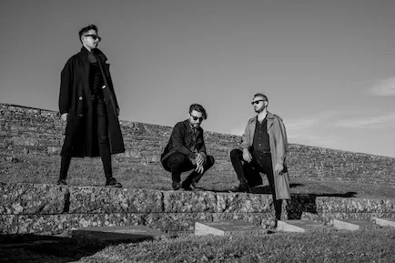 THE BLACK VEILS